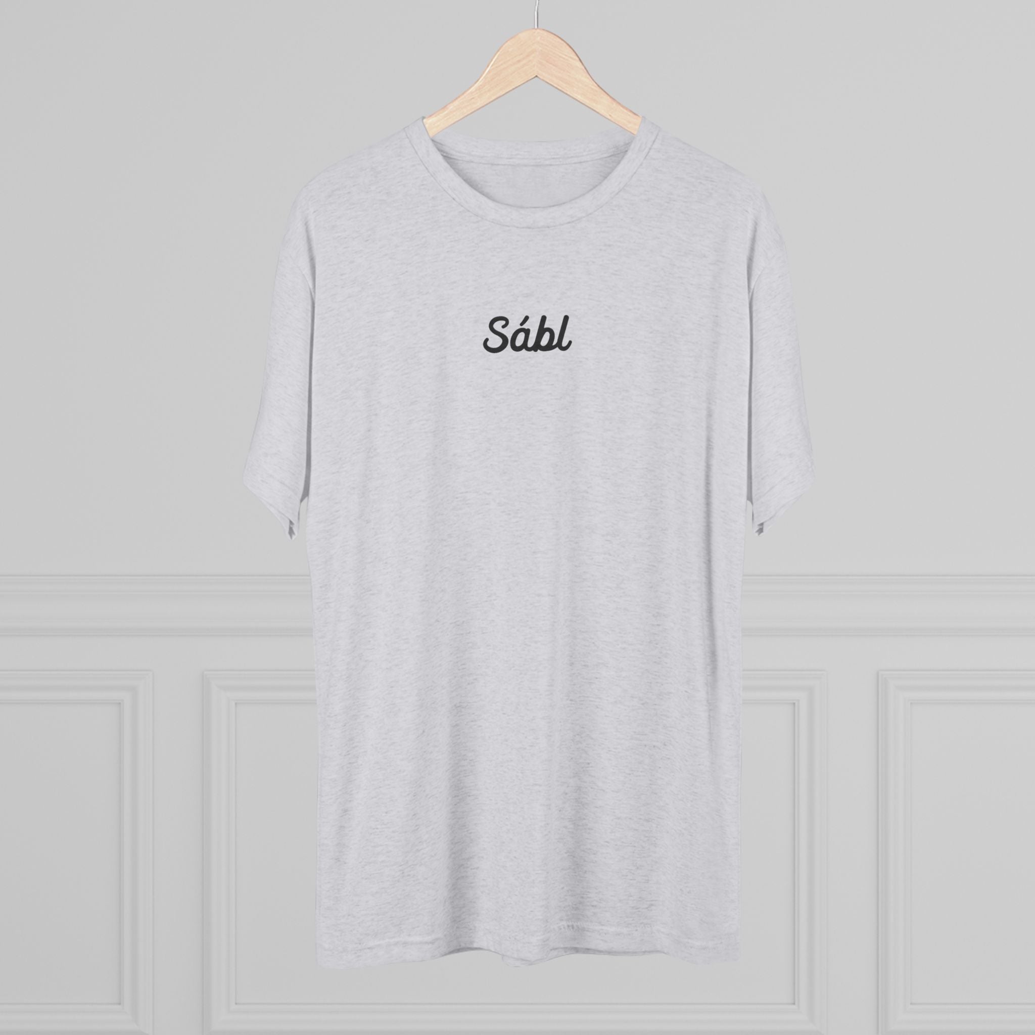 Sábl Minimal Script Tee — Simple Script Chest Logo T‑Shirt