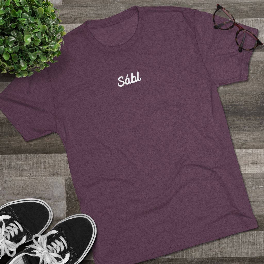 Sábl Minimal Script Tee — Simple Script Chest Logo T‑Shirt