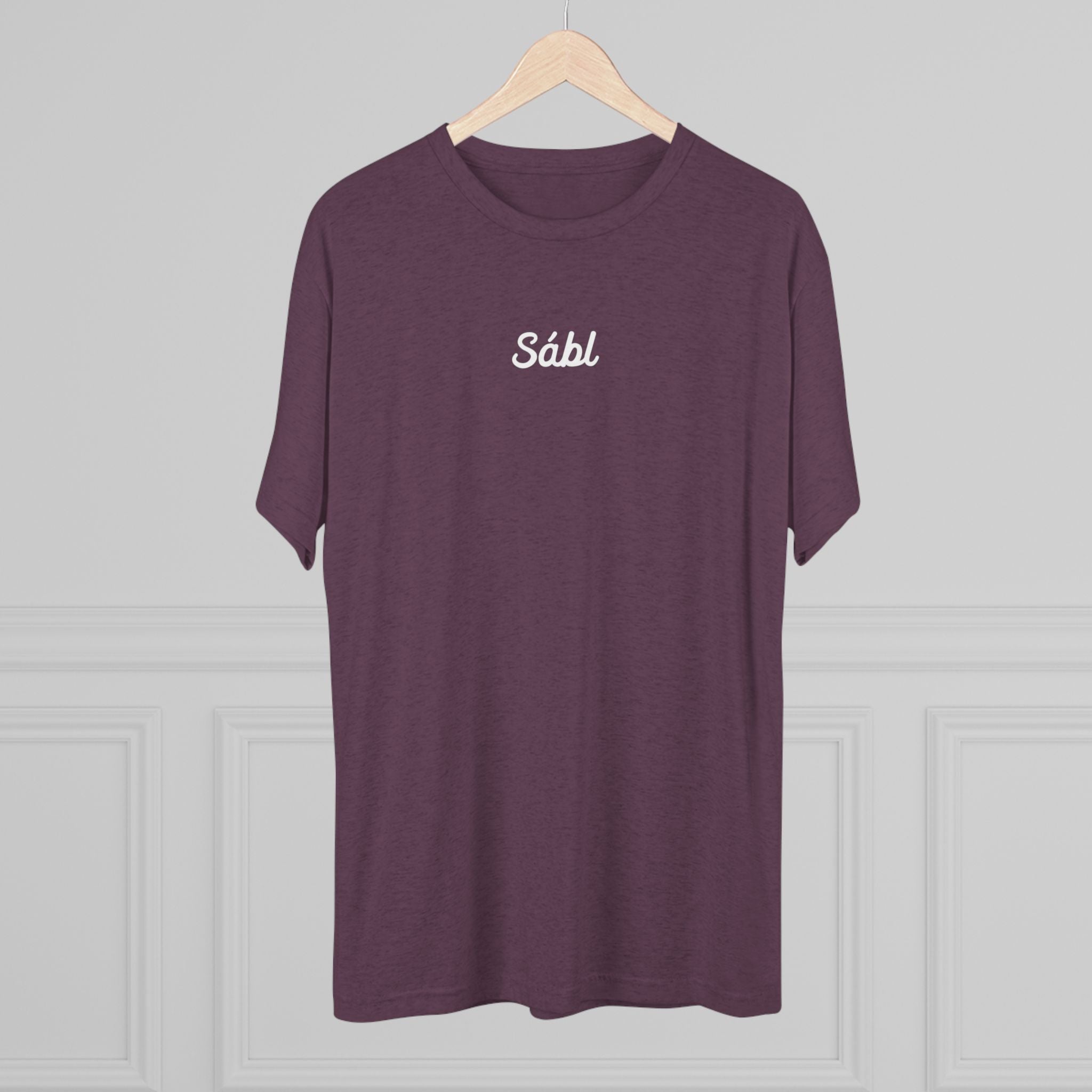 Sábl Minimal Script Tee — Simple Script Chest Logo T‑Shirt